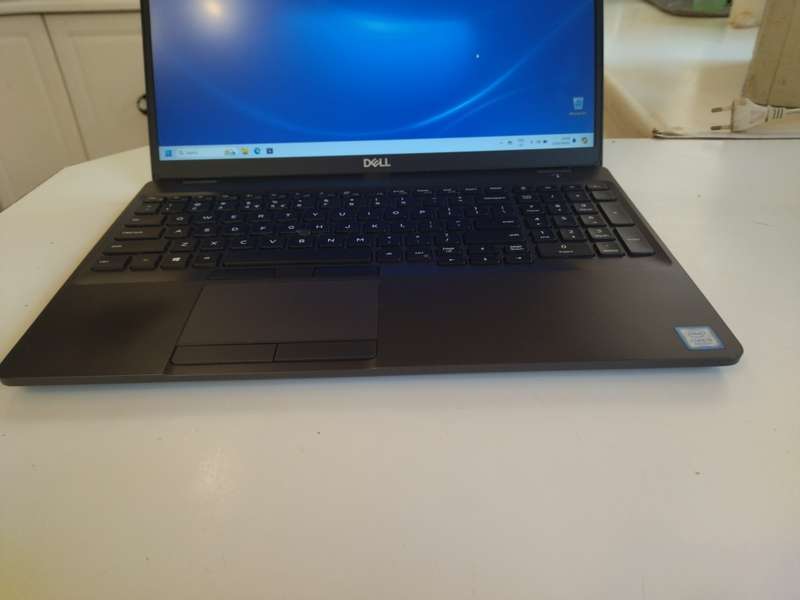 DELL LATITUDE 5500 - INTEL CORE I5 8TH GEN - 512GB SSD - 16GB RAM