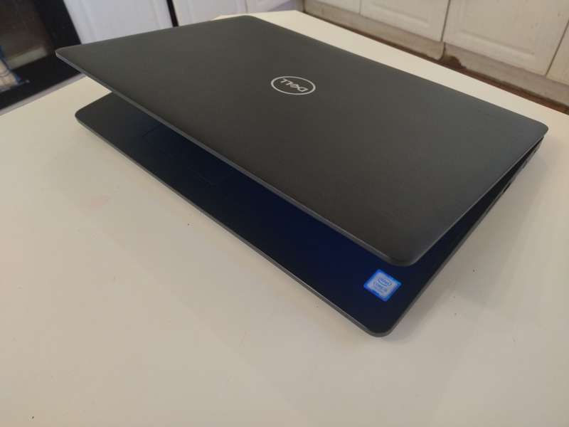 DELL LATITUDE 3580 - INTEL CORE I5 7TH GEN - 256GB SSD
