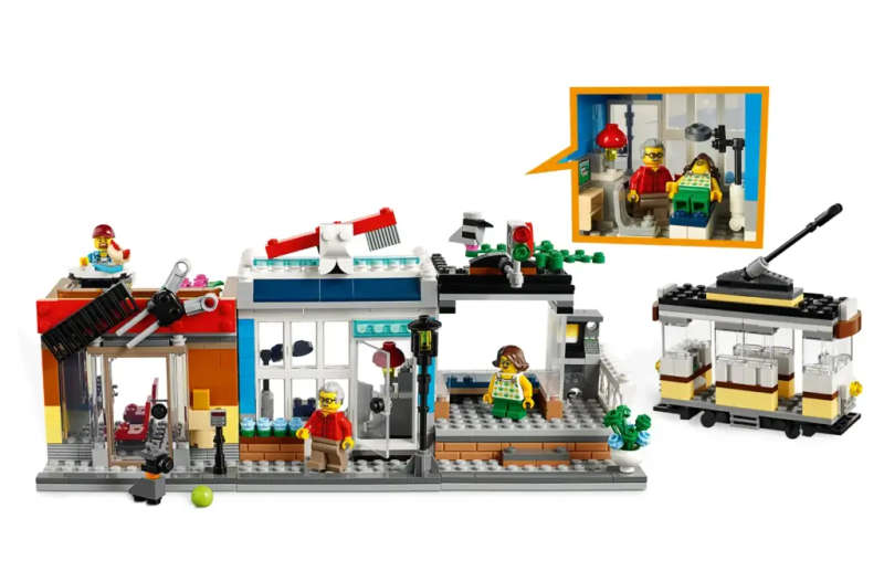LEGO® Creator 3-in-1 Townhouse Pet Shop & Café (31097)