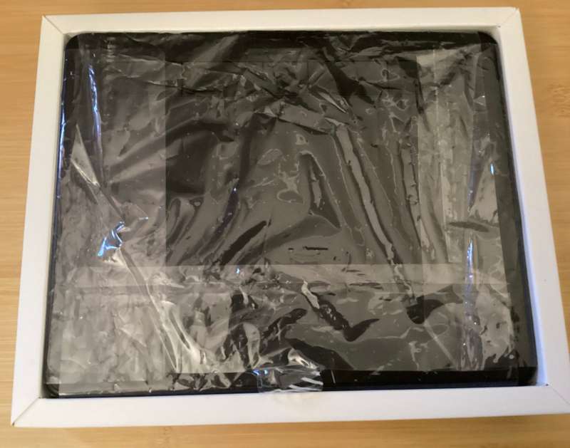 Wacom Intuos S Drawing Tablet with Bluetooth (Black)