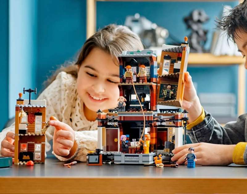LEGO® Harry Potter - 12 Grimmauld Place (76408)
