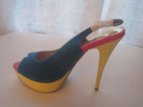 Ladies shoes - Size 4 to 7