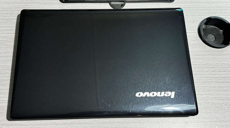 **Price drop from R750 to R500** LENOVO G560, Core i3, NVIDIA GPU, 3GB RAM - ***SPARES or REPAIR***