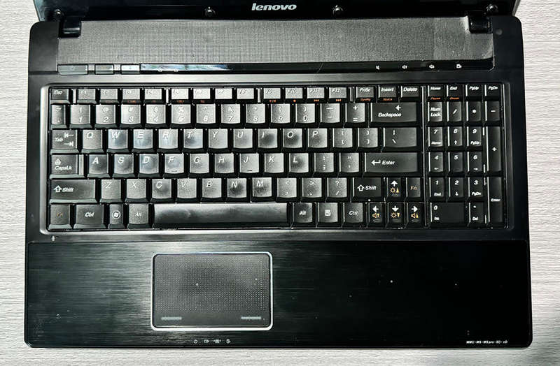 **Price drop from R750 to R500** LENOVO G560, Core i3, NVIDIA GPU, 3GB RAM - ***SPARES or REPAIR***