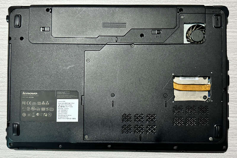 **Price drop from R750 to R500** LENOVO G560, Core i3, NVIDIA GPU, 3GB RAM - ***SPARES or REPAIR***