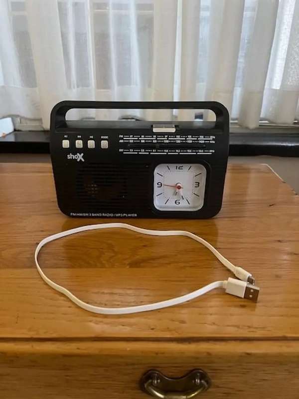 ShoX Airwave Bluetooth Rechargeable Radio