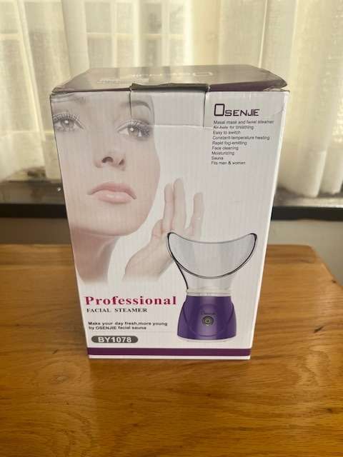 OSENJIE Professional Facial Steamer.  Model: BY1078