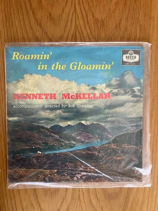 Record: Kenneth McKellar - Roamin` in the Gloamin`. 1959
