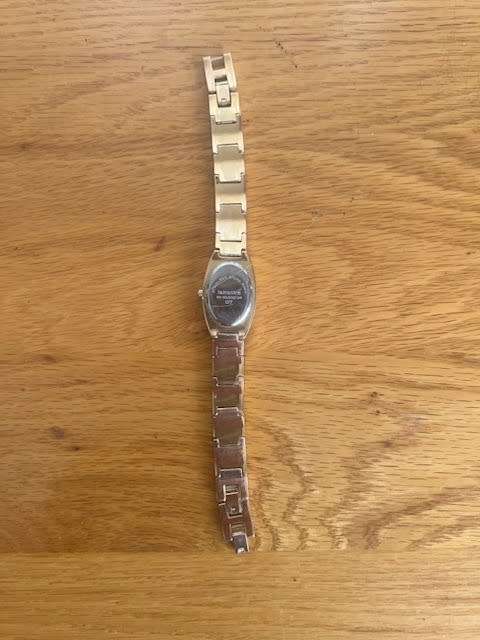 La Montre gold-plated watch