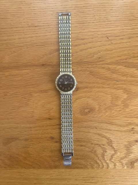 Royalty Quartz gold-plated watch