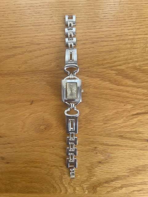 Diva Quartz gold-plated watch