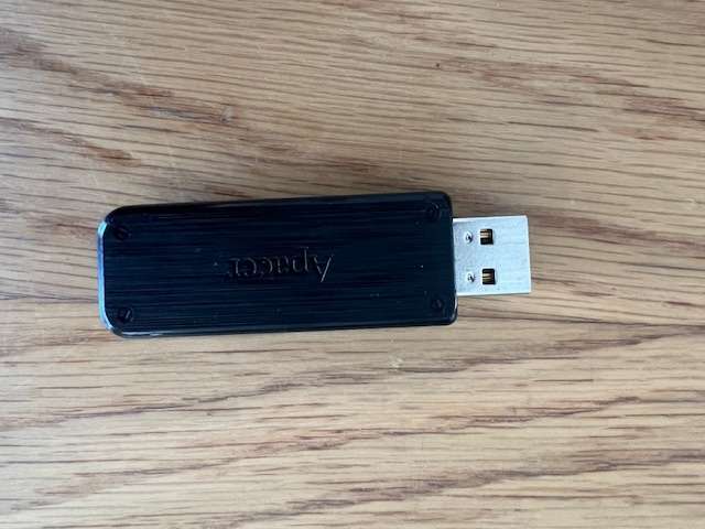 APACER 8GB black USB flash drive