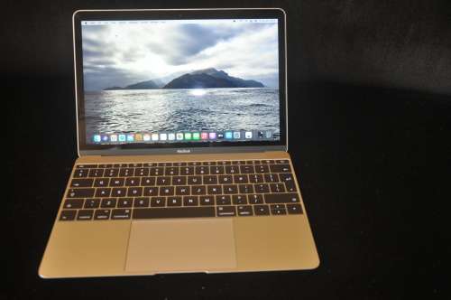 APPLE MACBOOK