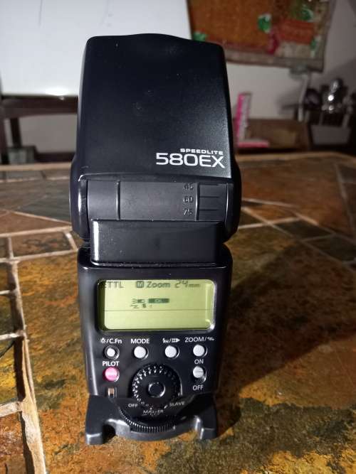 Canon 580EX speedlite flash