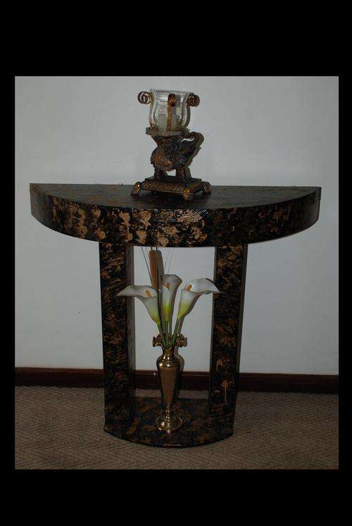 Foyer/enterance Table - Straight - Black/Gold - Dining & living room - Tables