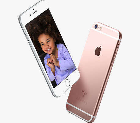 4 Months old Apple Iphone 6s Rose gold 128 gig in box looks brand new!
