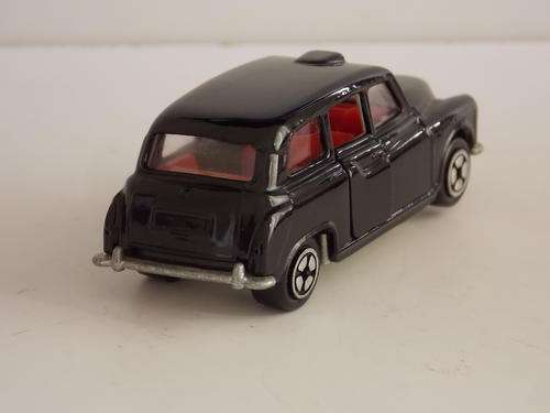 Corgi London Taxi J17/1