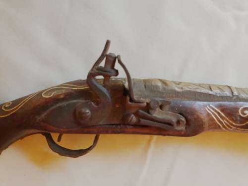 Antique flintlock pistol 1827