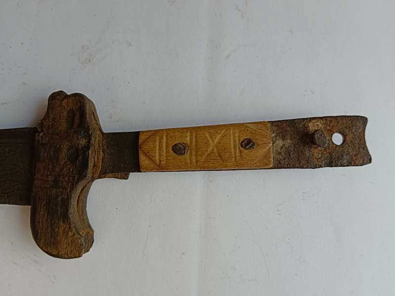 Abyssinian hand-crafted tribal knife (100+ years old)