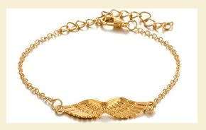 Gorgeous Gold plated angel wing bracelet