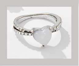 Stunning Tibetan silver Heart sim moonstone ring
