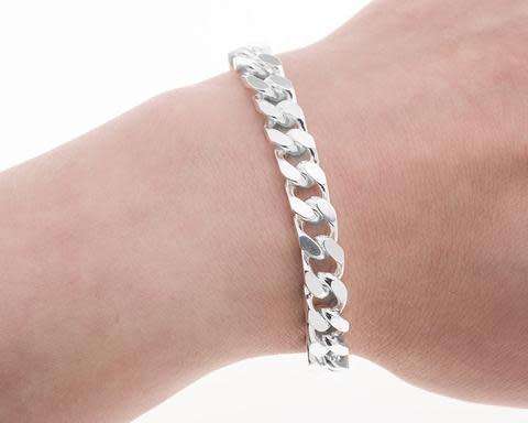 Stunning 925 silver plated thick curb bracelet