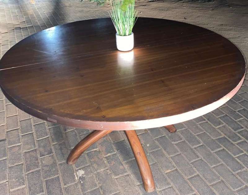 Huge Quality Hard Wood Round Table