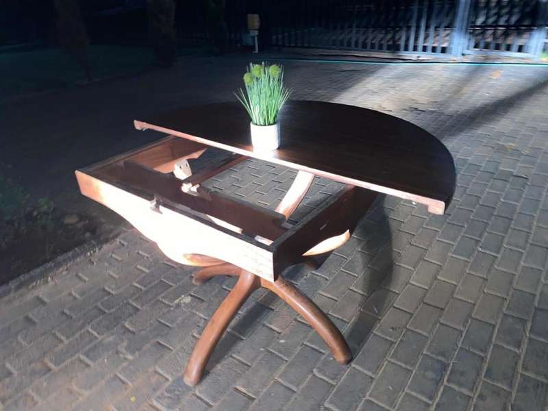 Huge Quality Hard Wood Round Table