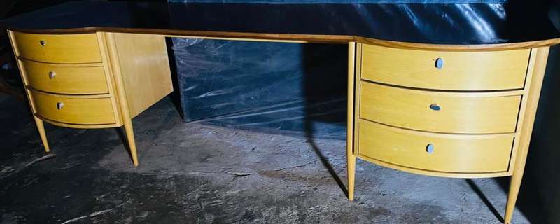 Massive Luxurious Double Stool Dressing Table