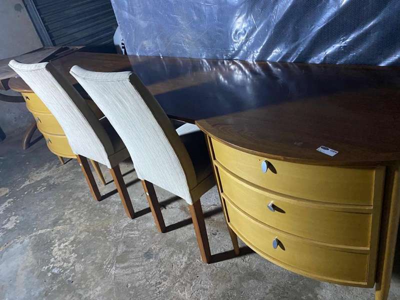 Massive Luxurious Double Stool Dressing Table