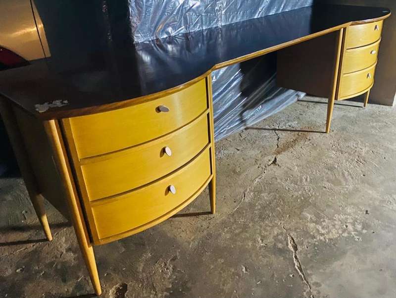 Massive Luxurious Double Stool Dressing Table