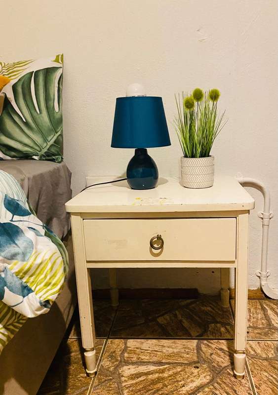 Lovely Circular Side Coffee Table**