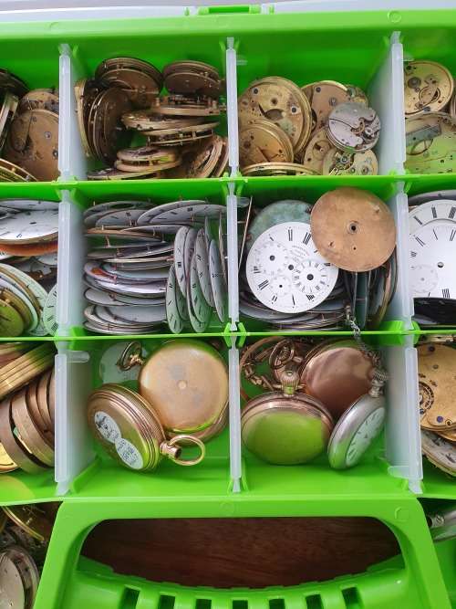 Lots of Fusee & pocket watch movements, cases and covers