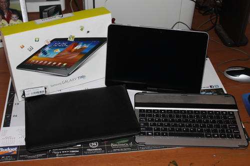 Samsung Galaxy Tab 10.1 32gb with accessories
