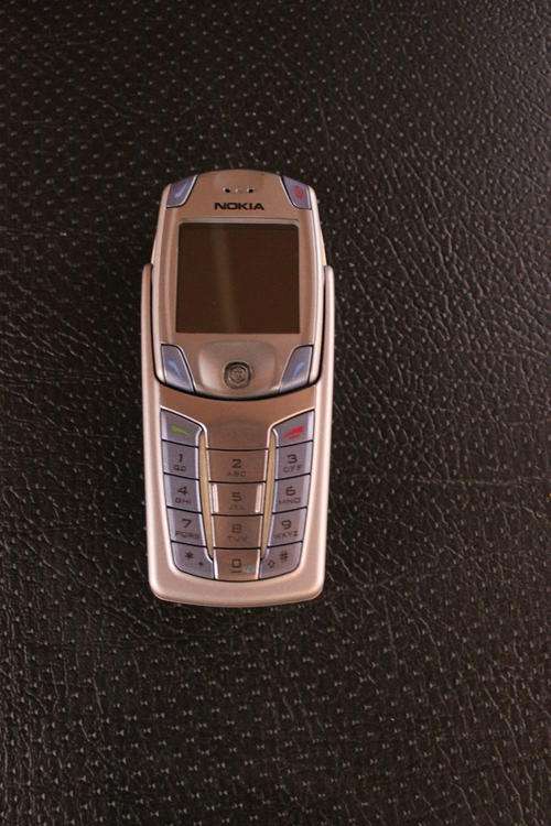 Nokia 6820