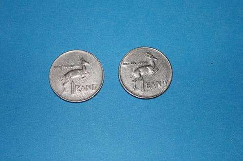 Two R1 coins 1978 and 1989
