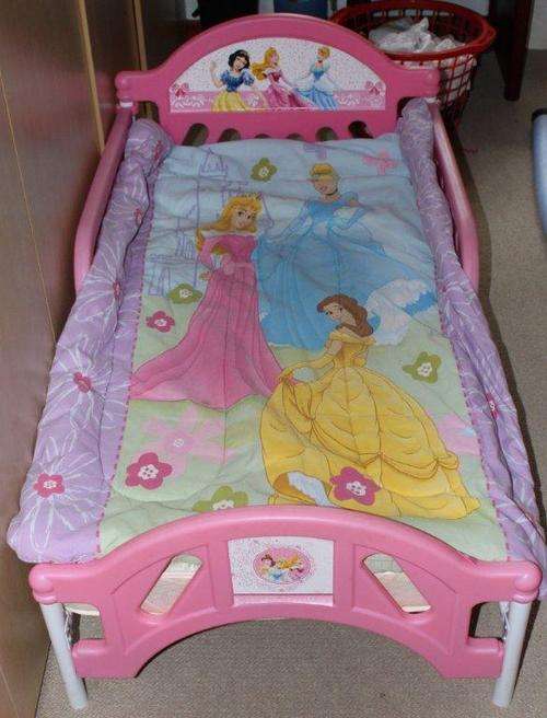 Beautiful Princess Toddler bed