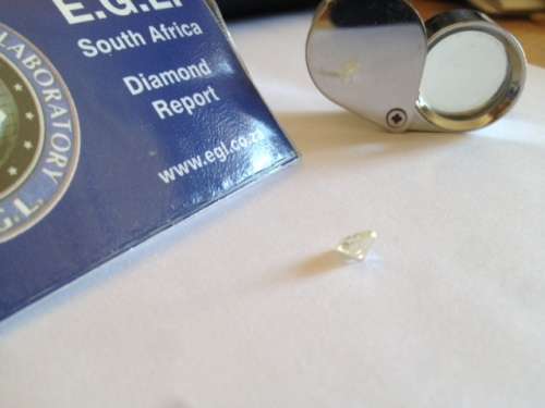 NATURAL 1ct DIAMOND