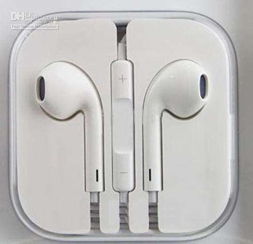 iPhone 5 in earphones