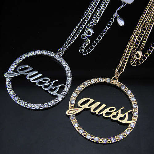 "GUESS" - Gorgeous Necklace - MUST SEE!! in Silver ot Gold