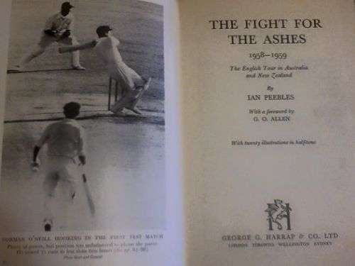 RARE BOOK THE FIGHT FOR ASHES 1958-1959 BY IAN PEEBLES 228 Page book