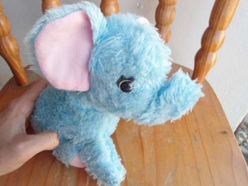 CUTE VINTAGE PRIMA TOY`S ELEPHANT FROM THE ARK SERIES