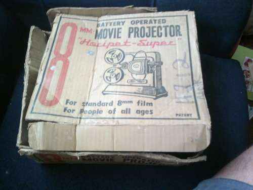RARE FIND A VINTAGE 1967 Honipet CINE FILM PROJECTOR LAMP WORKING NEED SERVICE.ONE REAL INCLUDED