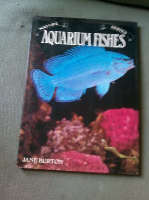 AQUARIUM FISHES BY JANE BURTON VERY GOOD CONDITION