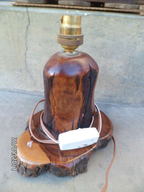 STUNNING VINTAGE LAMP,SOLID WOOD