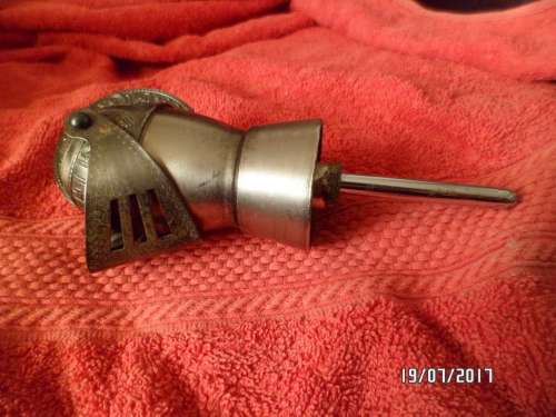Bottle Pourer in the form of Knights Headgear