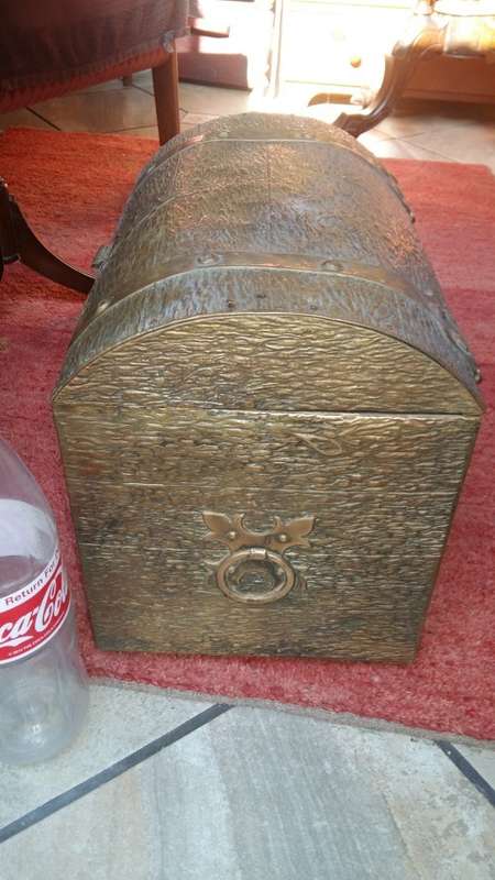 RARE MOVIE MEMORABILIA!!!Props from The Black Sails series, Brass cladded Vintage Treasure Chest.