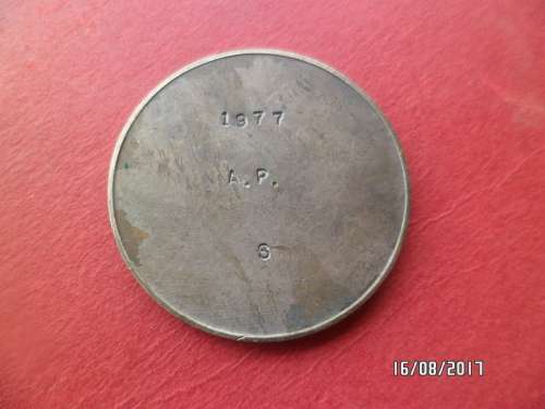 NATAL PISTOL ASSOCIATION MEDAL MARKED 1977  A.P