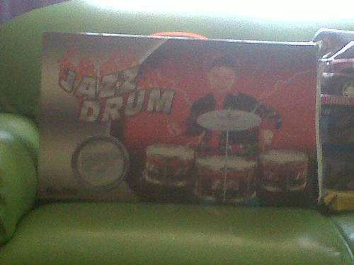 BEST CHRISMAS GIFT EVER!!complete kidz JAZZ DRUM set new at give away price