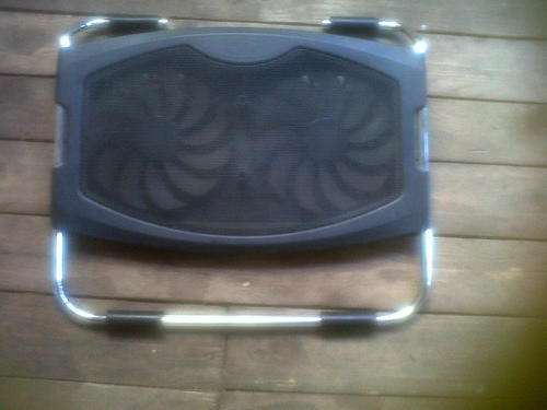 BARGAIN:DEEP COOL LAPTOP COOLING BAD BLACK WIT 2 BIG COOLINGFANS